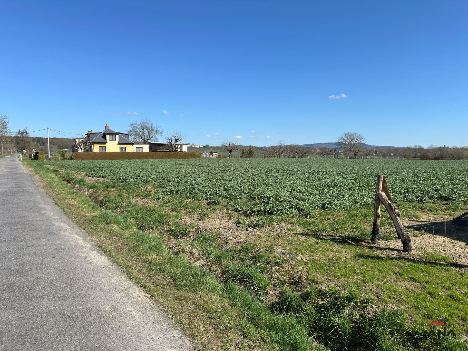 Pozemek k výstavbě RD, 880 m2, Čtveřín - Doubí