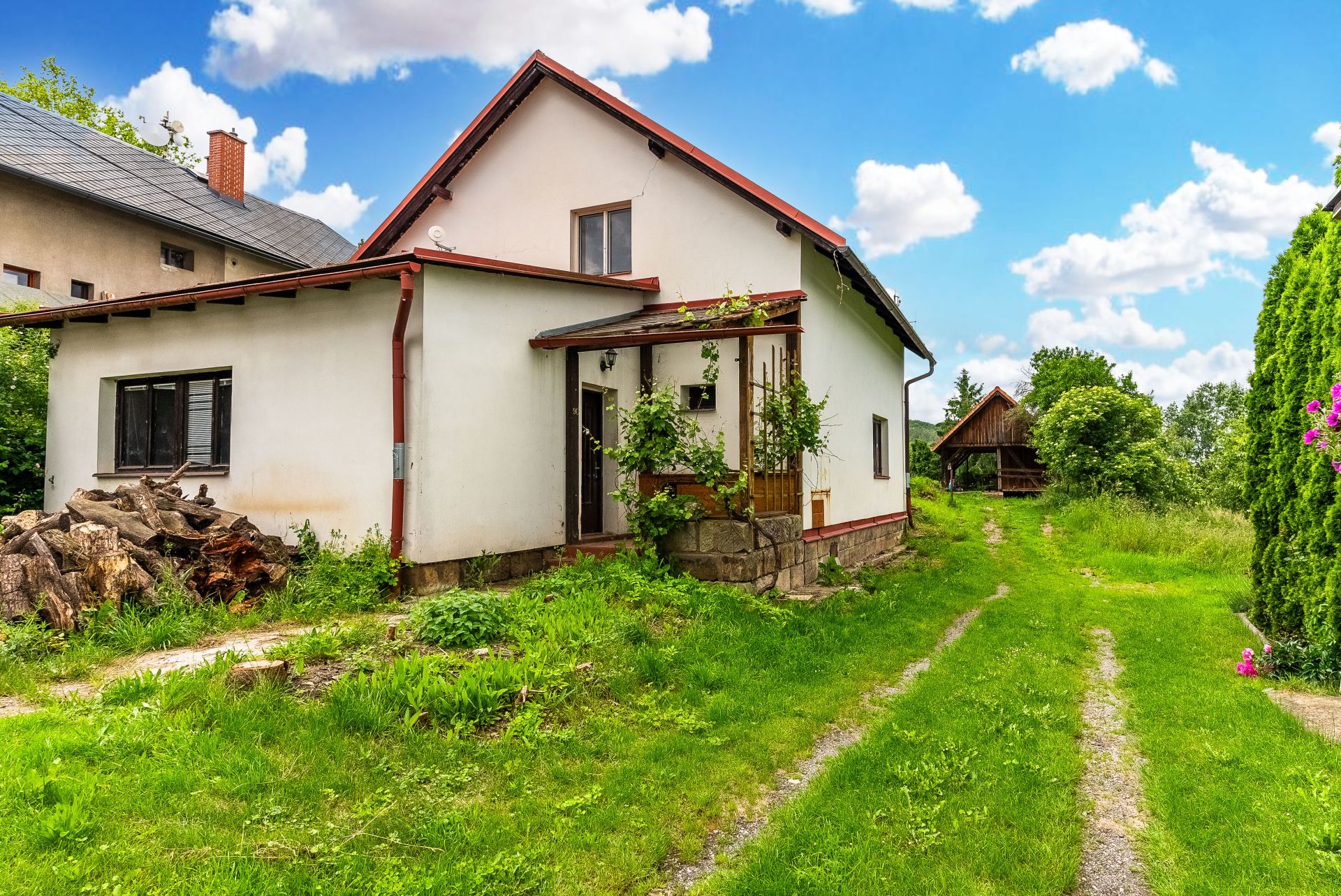 Rodinný dům k rekonstrukci – Modřišice, část Podháj